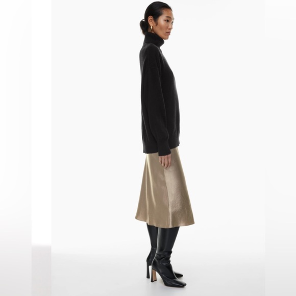 Babaton for Aritzia size 10 midi-length abstract print satin slip skirt. - Picture 2 of 8